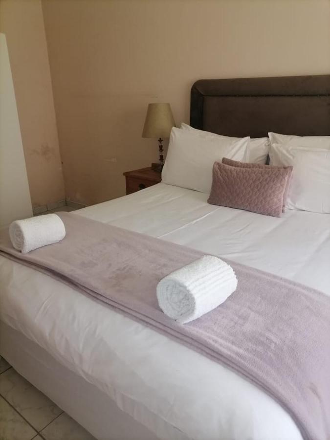 Palm Villa Harare Eksteriør billede