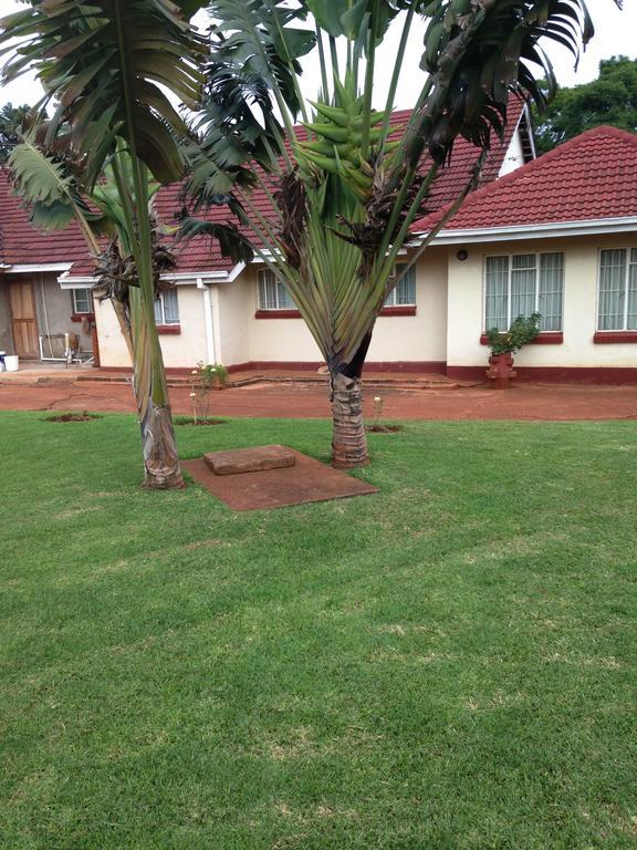 Palm Villa Harare Eksteriør billede